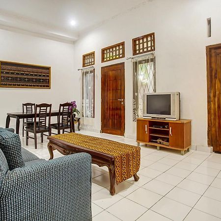 Super Oyo 91055 Homestay Syariah Бандар-Лампунг Екстер'єр фото