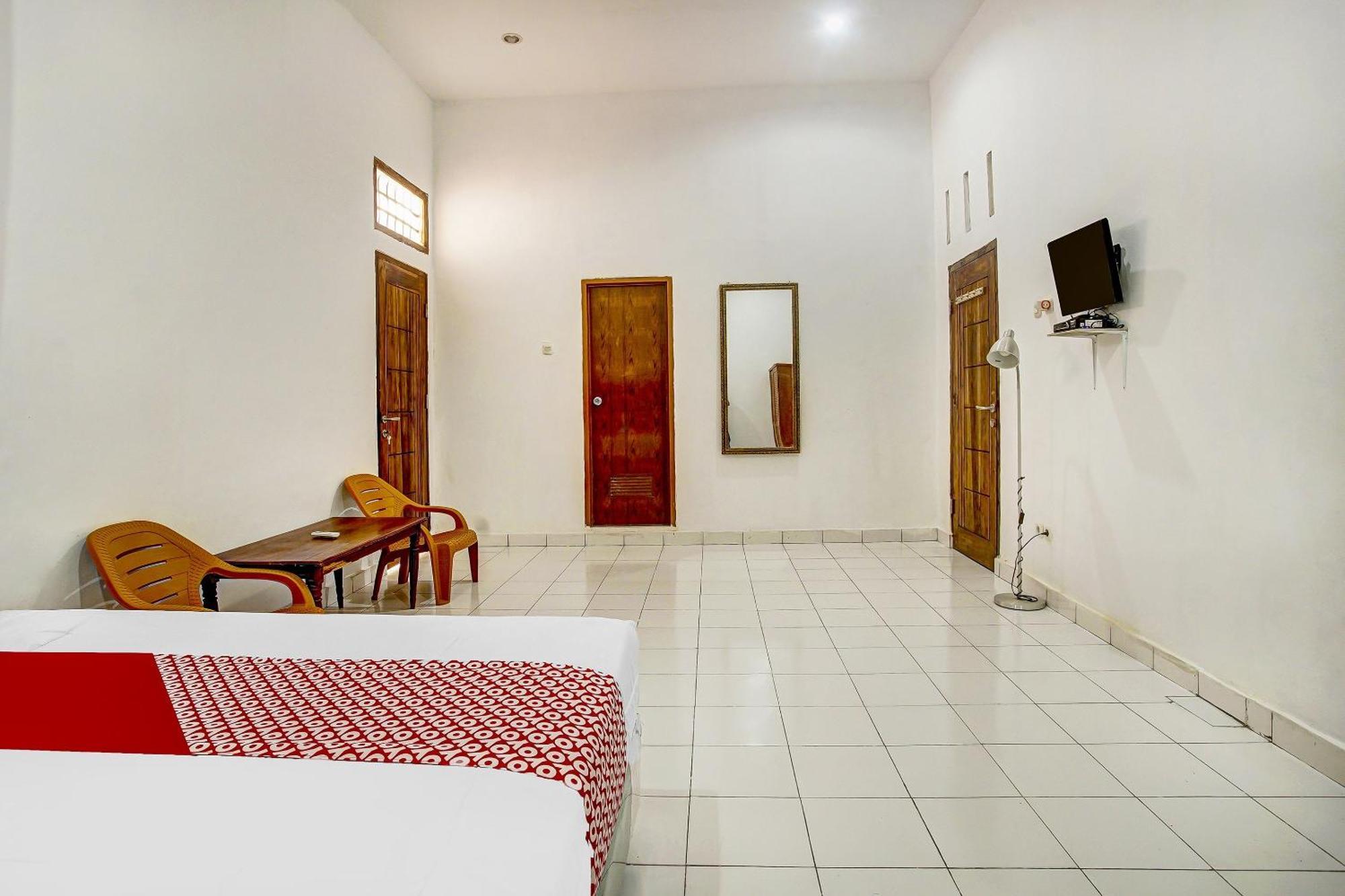 Super Oyo 91055 Homestay Syariah Бандар-Лампунг Екстер'єр фото