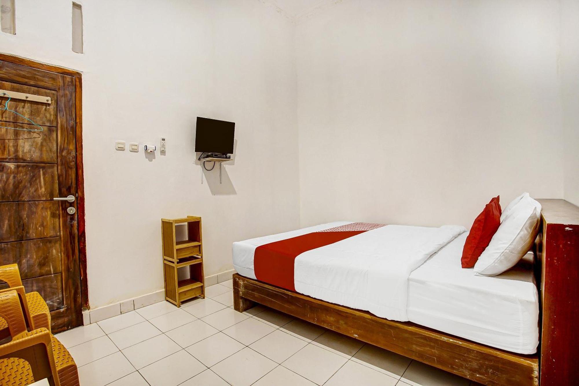 Super Oyo 91055 Homestay Syariah Бандар-Лампунг Екстер'єр фото
